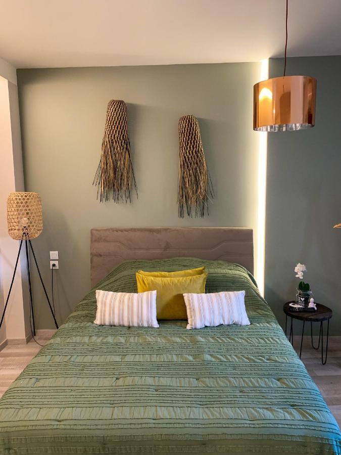 F.T.P Luxury Rooms Patras Extérieur photo