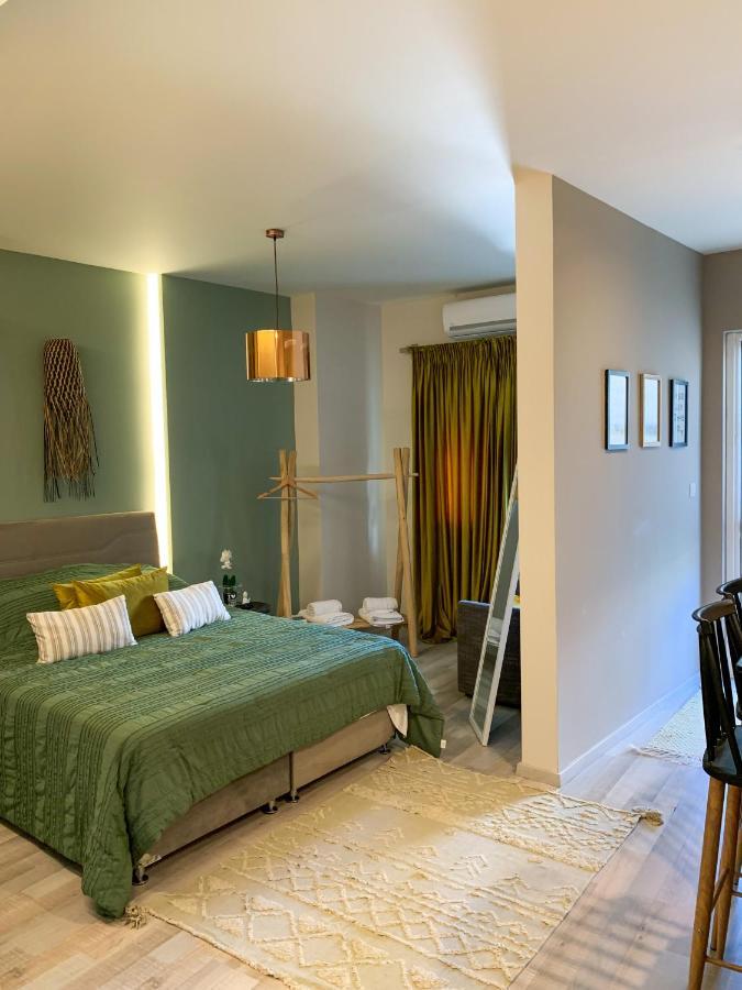 F.T.P Luxury Rooms Patras Extérieur photo